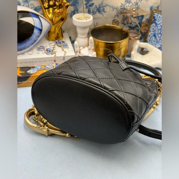 🆕 TORY BURCH 🧿 NWOT Fleming Soft Large Bucket Bag, Black Leather Diamond Quilt - Picture 9 of 16